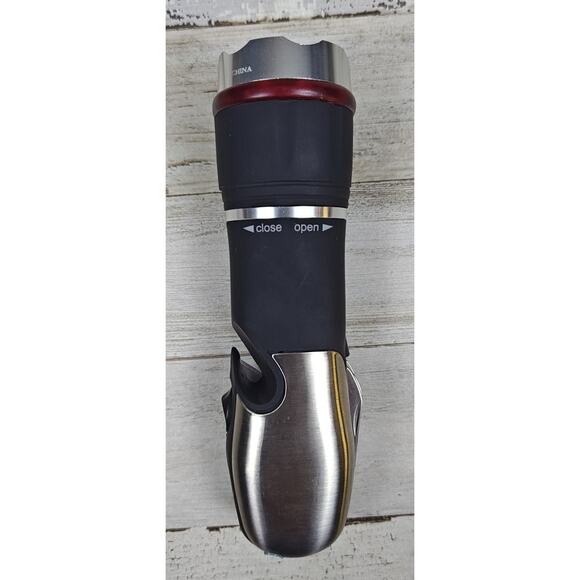 Auto Emergency Multi-Tool Flashlight Firestone Great Gift NWOT - Picture 3 of 8